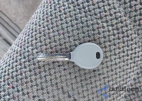 2000 Dodge Ram 1500 St from USA, damaged, VIN 3B7HC12Z2YG122832